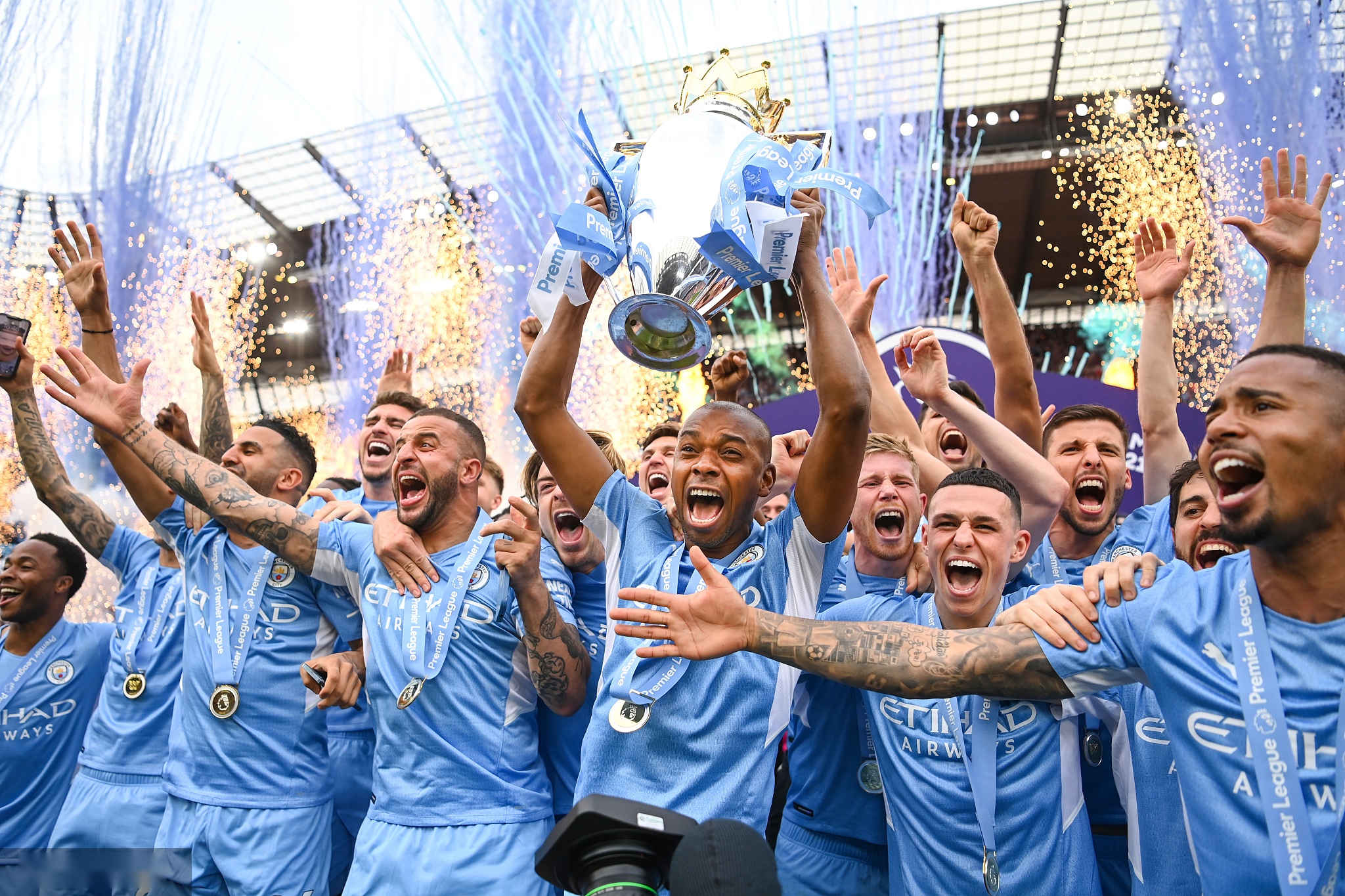 马丁内斯就 马丁内斯就