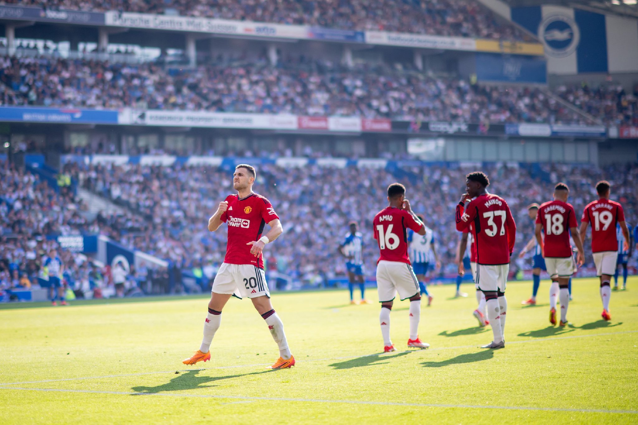 更赢得了人 更赢得了人